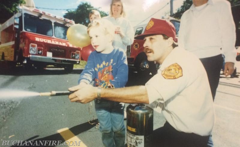 Ex-Captain Anthony &quot;Twan&quot; Nunno during a demonstration at our Open House.